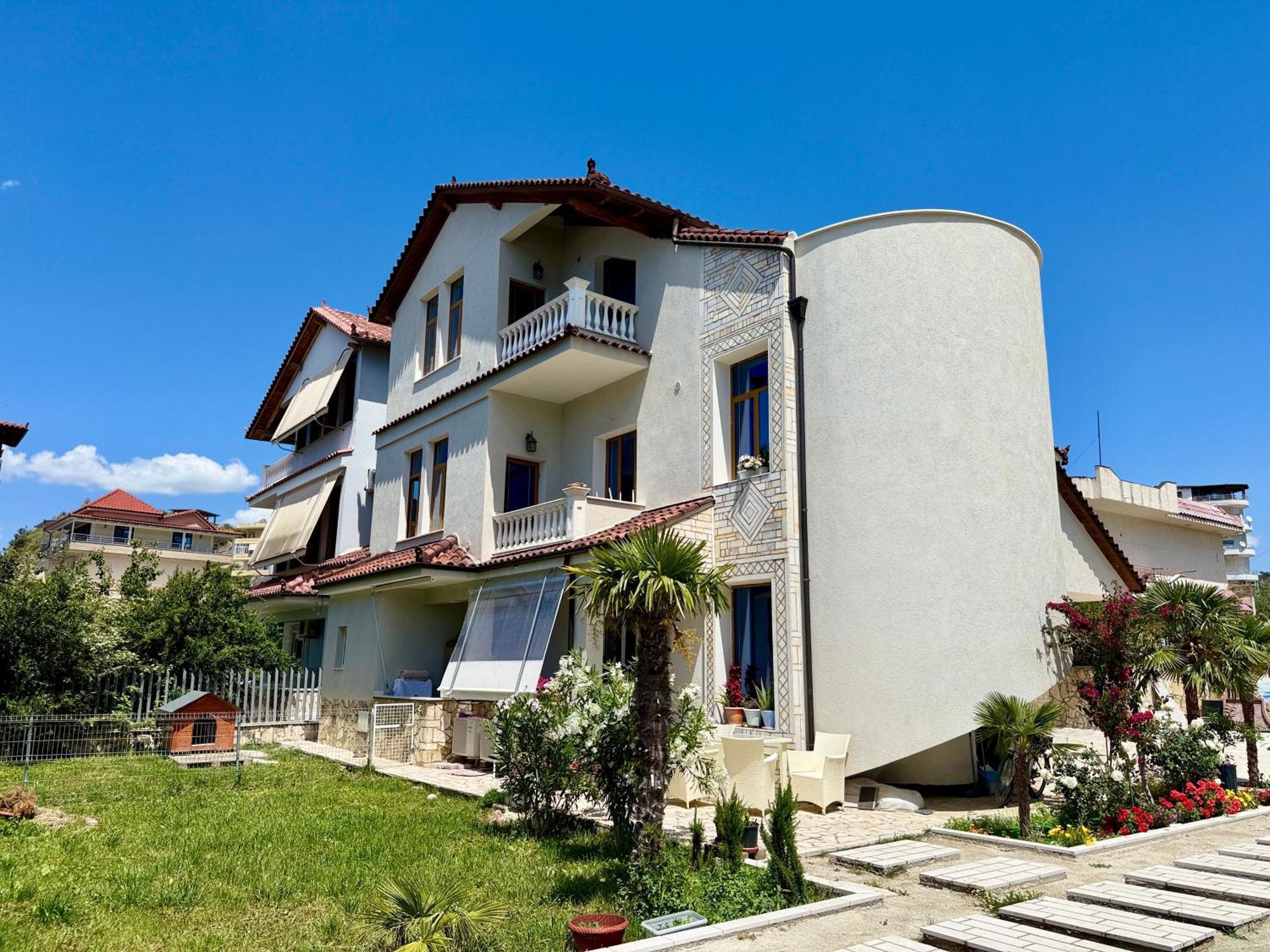 Villa Ida Apartments Влёра Экстерьер фото
