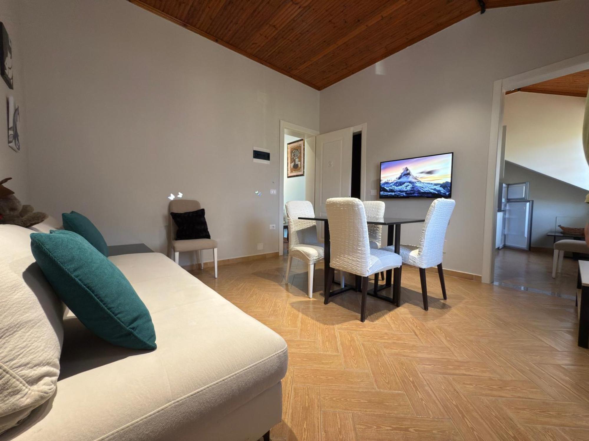 Villa Ida Apartments Влёра Номер фото